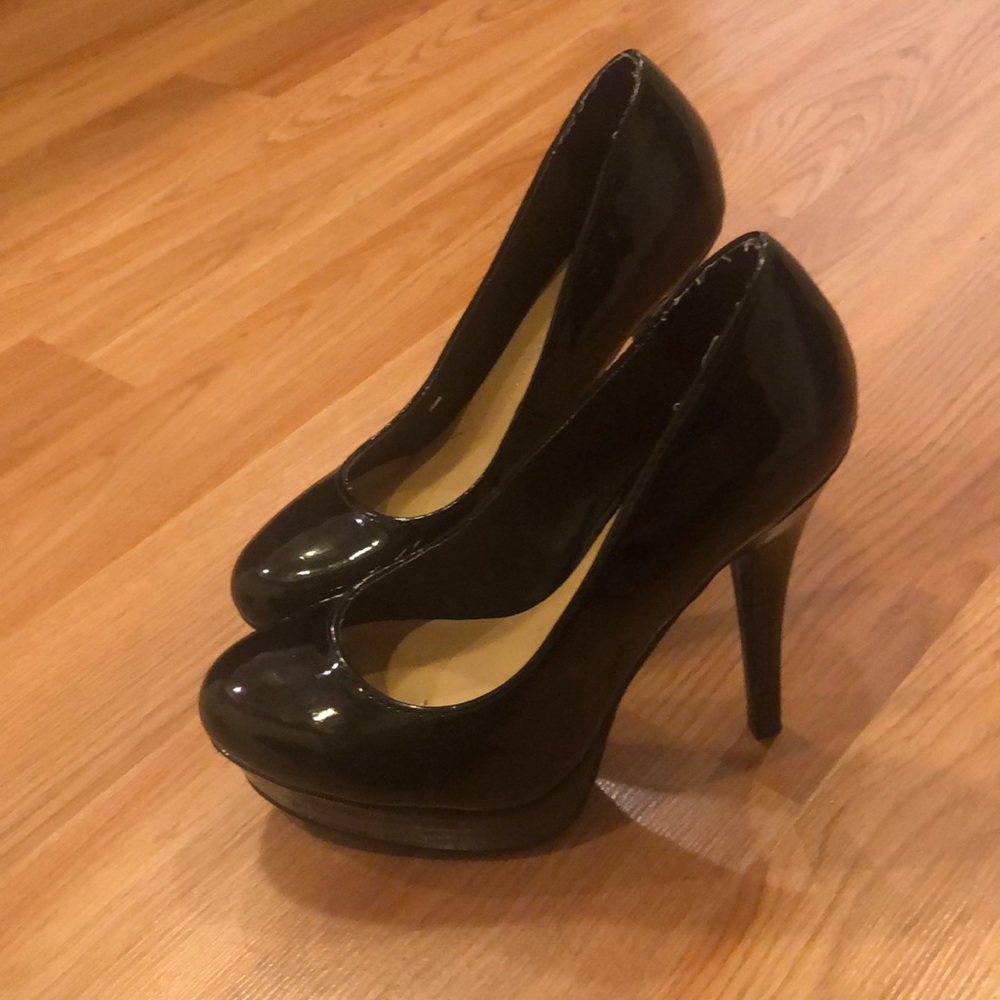 LC black heels